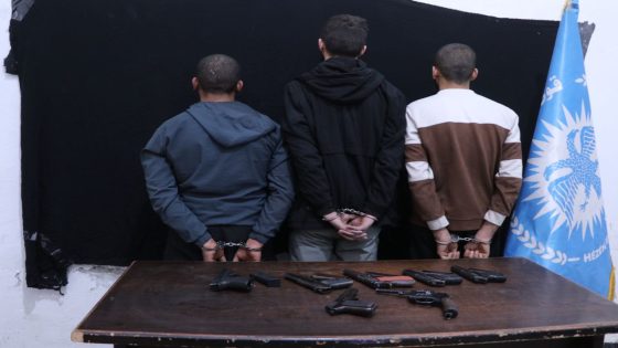 القبض على ثلاثة تُجار سلاح في مقاطعة الرقة | Sê bazirganên çekan li Kantona Reqayê hatin girtin